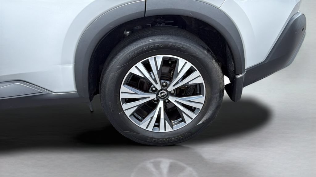 Used 2023 Nissan Rogue SV AWD/4WD image 18