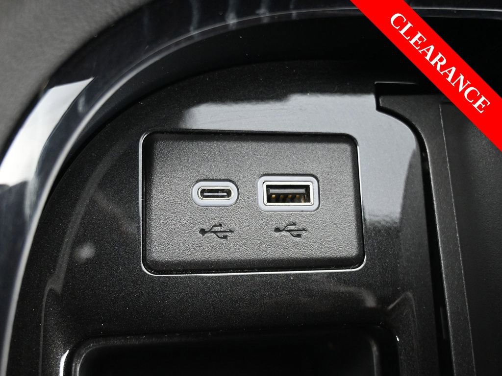 Used 2024 Cadillac Escalade ESV Sport w/ Heavy-Duty Trailer Package image 37