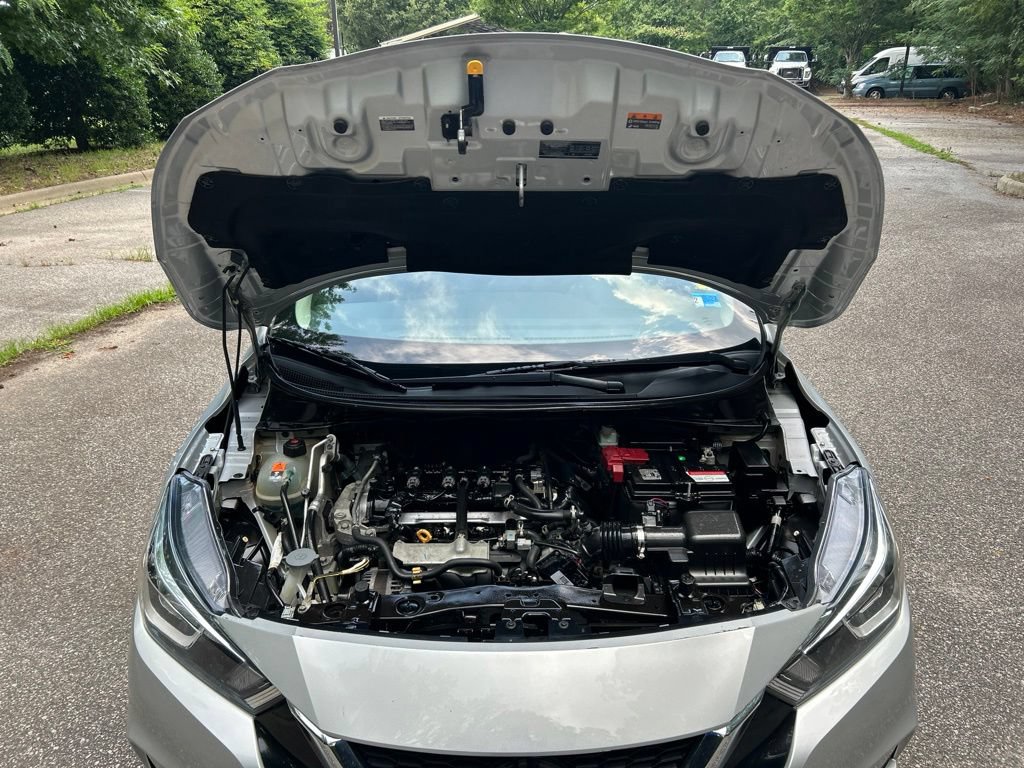 Used 2021 Nissan Versa SV FWD image 14