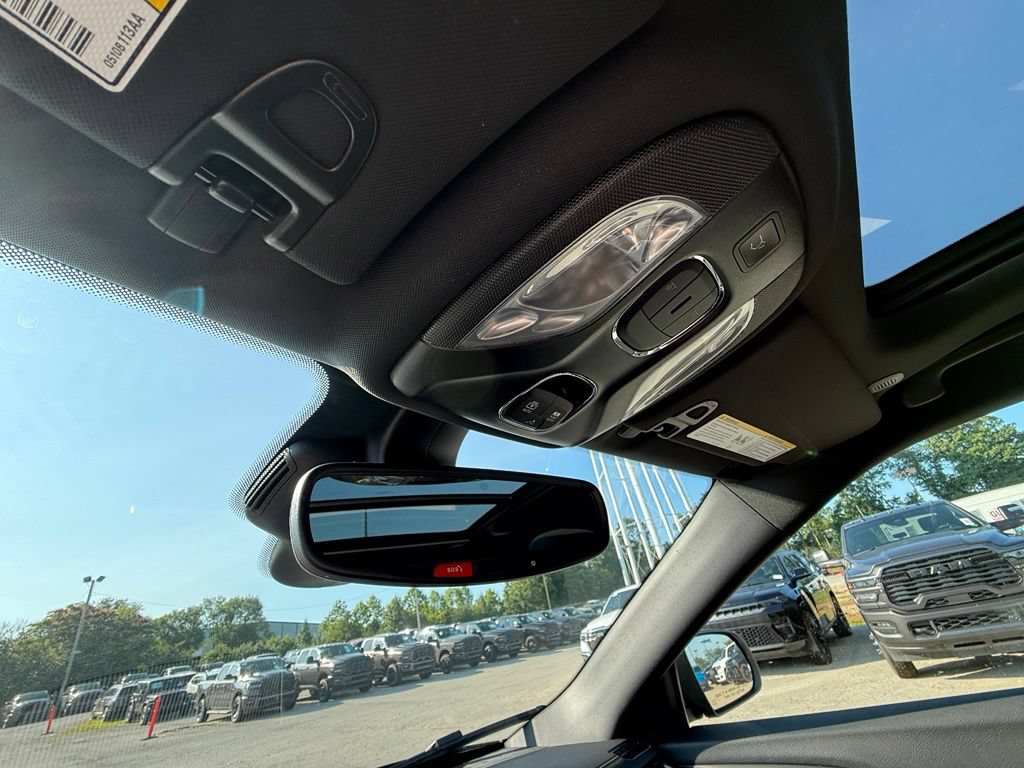 New 2026 Jeep Compass Latitude AWD/4WD image 23