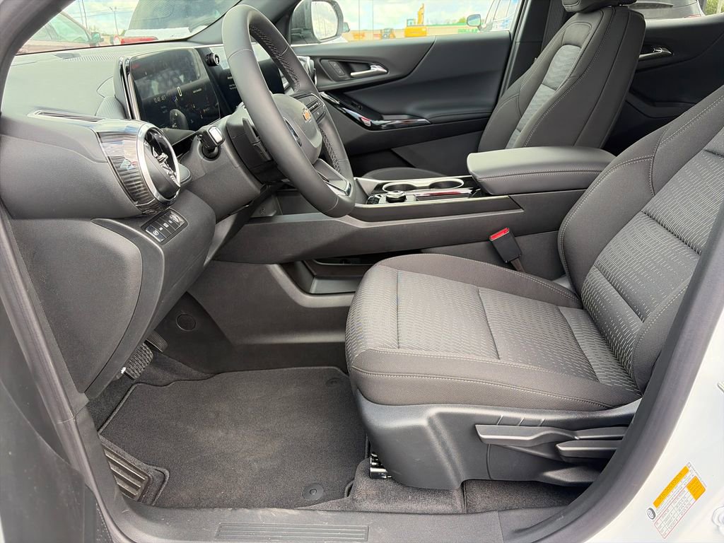 New 2026 Chevrolet Equinox LT w/ Safety and Technology Package image 14