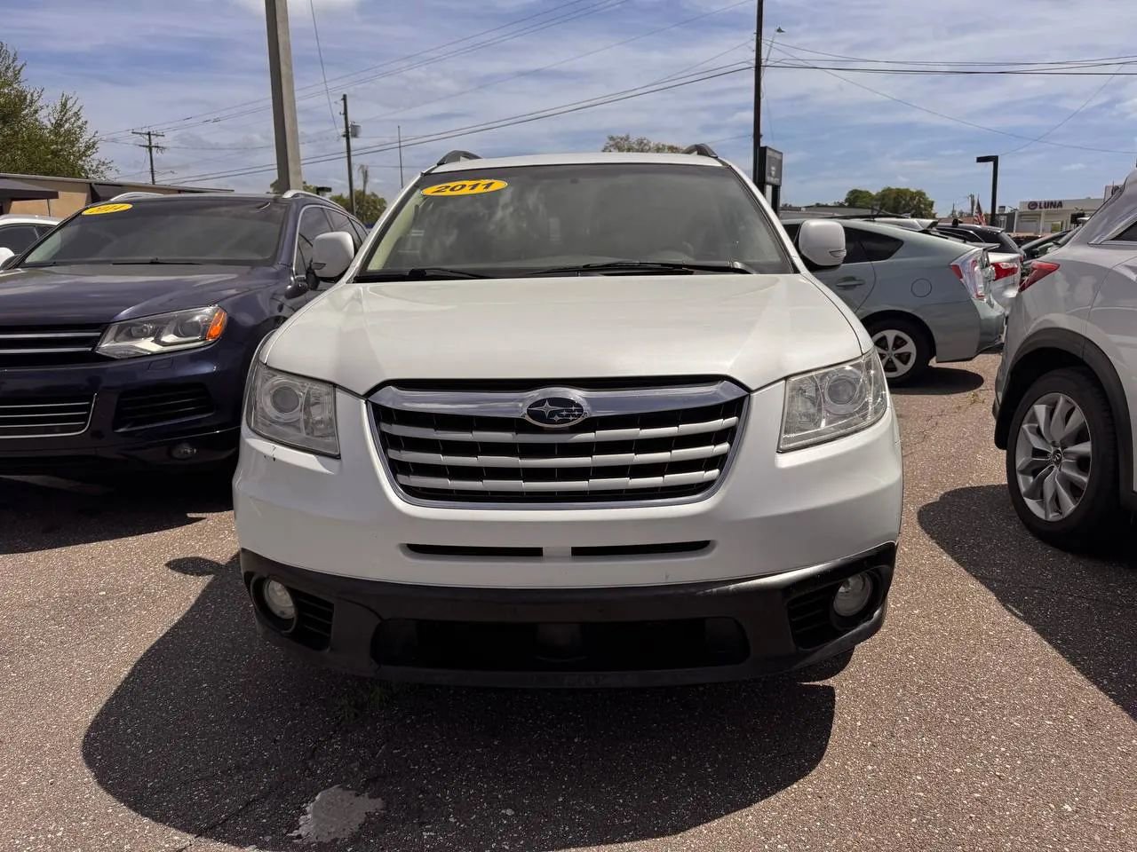 Used 2011 Subaru Tribeca Limited w/ PWR Moonroof Pkg AWD/4WD image 2