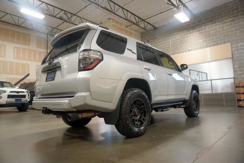Used 2018 Toyota 4Runner TRD Off-Road Premium AWD/4WD image 5