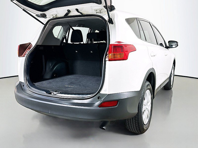 Used 2015 Toyota RAV4 LE FWD image 25