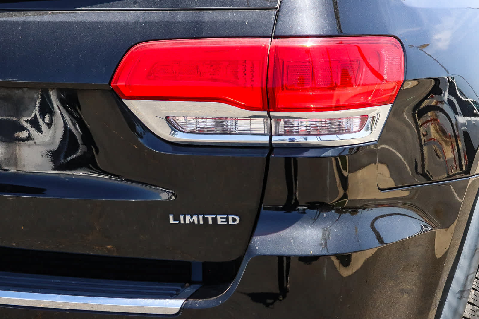 Used 2019 Jeep Grand Cherokee Limited RWD image 11