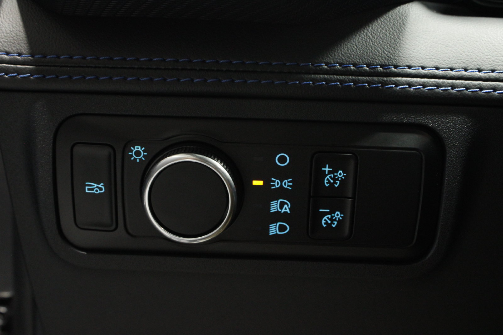 Used 2024 Ford Mustang Dark Horse RWD image 30