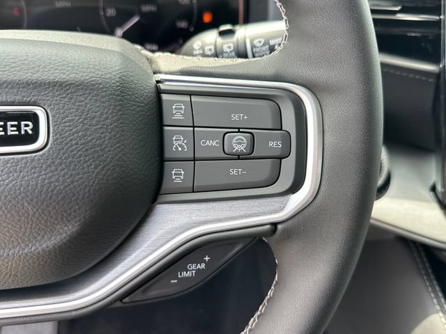 New 2026 Jeep Grand Wagoneer Limited AWD/4WD image 17