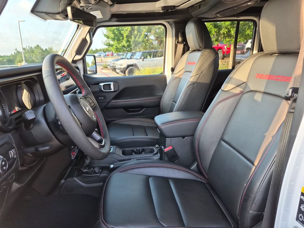 Used 2024 Jeep Gladiator Rubicon w/ Technology Group AWD/4WD image 23