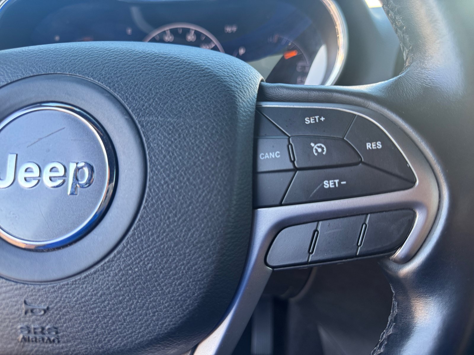Used 2021 Jeep Grand Cherokee Laredo X AWD/4WD image 13