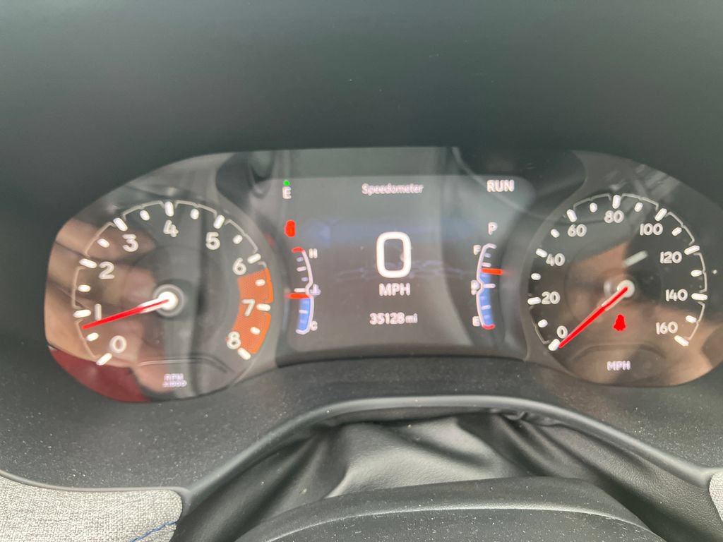 Used 2025 Jeep Compass Latitude w/ Sun & Sound Group AWD/4WD image 17