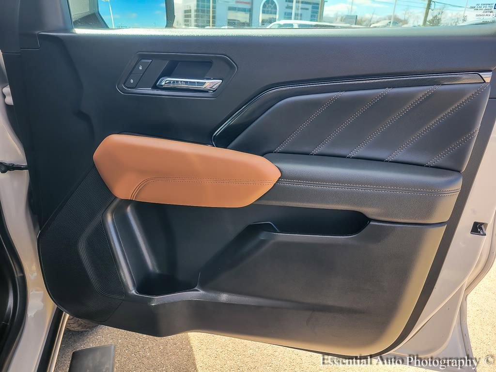 Used 2026 GMC Canyon AT4 w/ Technology Plus Package image 23