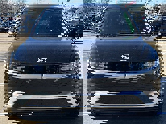 Used 2025 Hyundai Ioniq 5 SE image 8