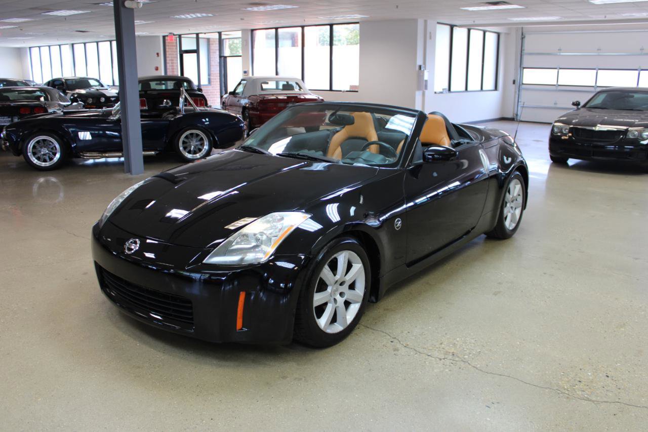 Used 2004 Nissan 350Z Touring RWD image 40