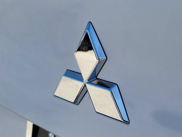 New 2026 Mitsubishi Outlander SE FWD image 9