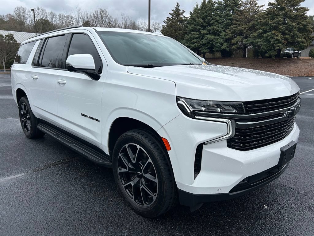 Used 2022 Chevrolet Suburban RST w/ Luxury Package AWD/4WD image 23