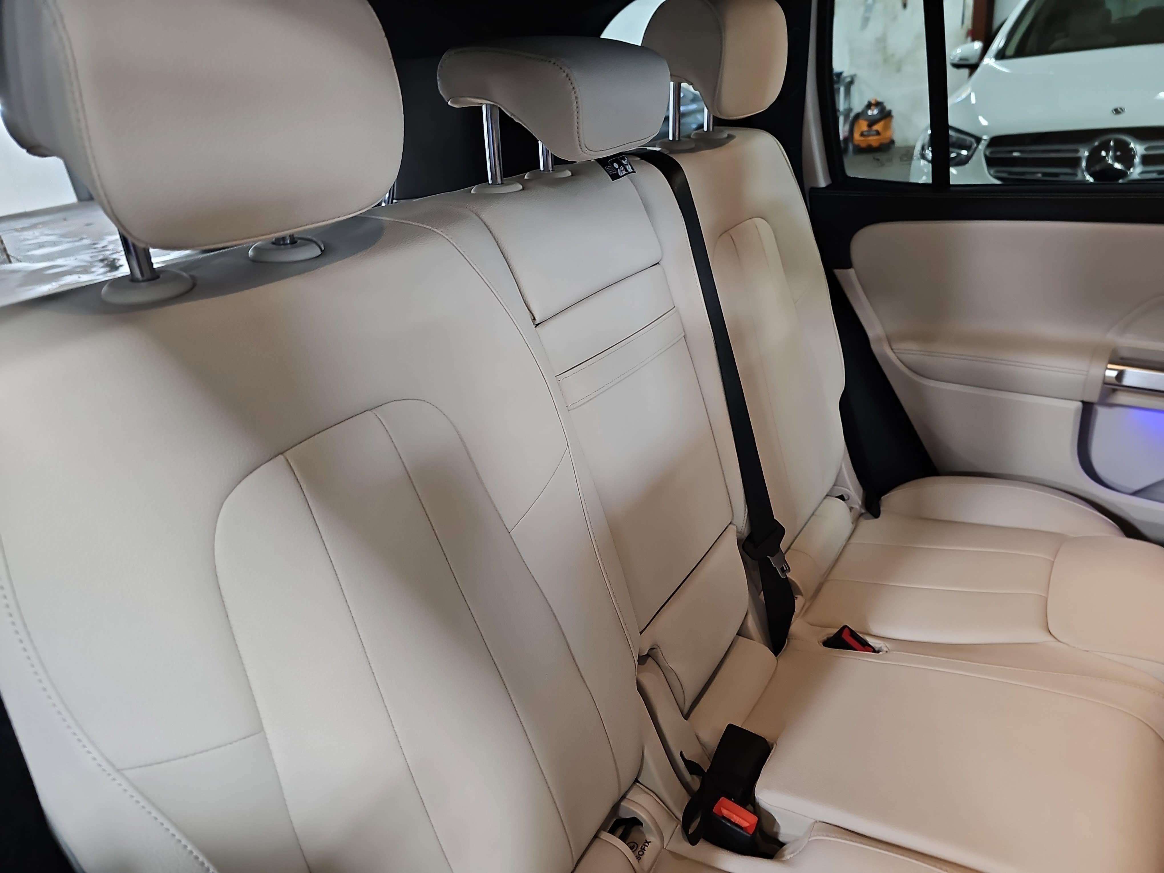 New 2026 Mercedes-Benz GLB 250 image 12