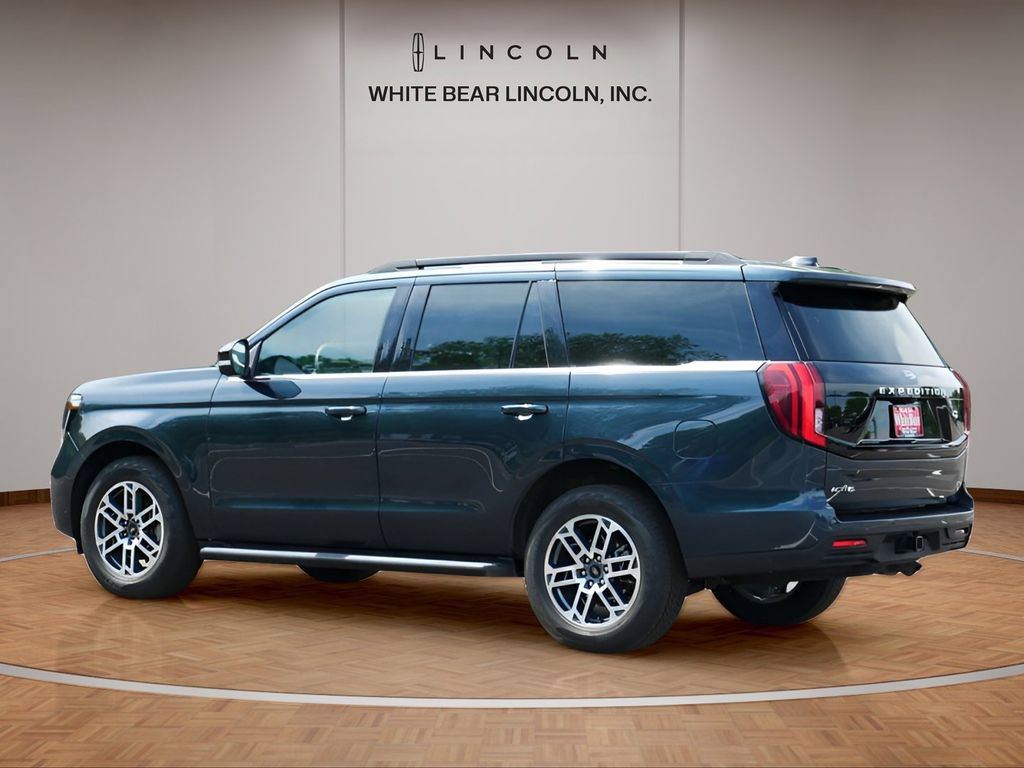 Used 2025 Ford Expedition Active AWD/4WD image 7