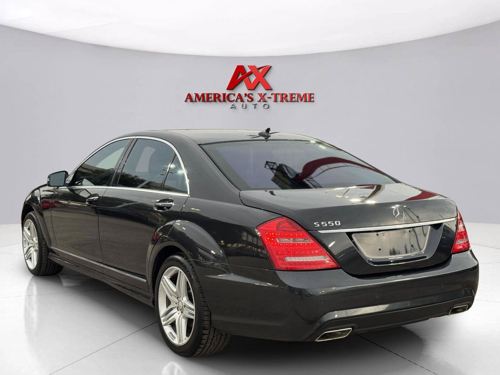 Used 2013 Mercedes-Benz S 550 image 4