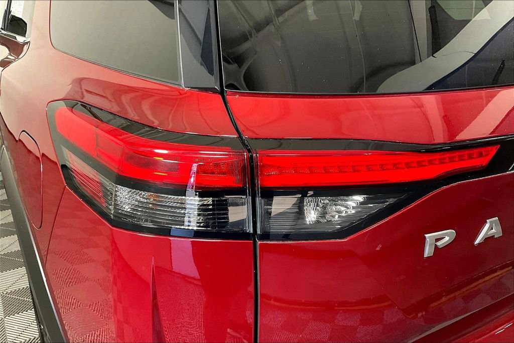 Used 2022 Nissan Pathfinder SL w/ Cargo Package image 41