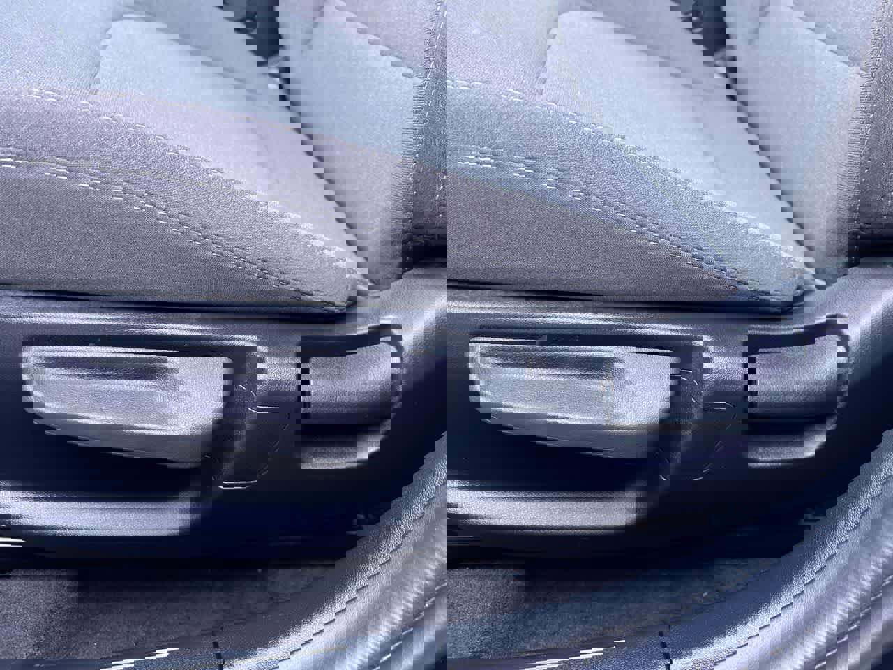 Used 2025 Kia K4 LXS image 12