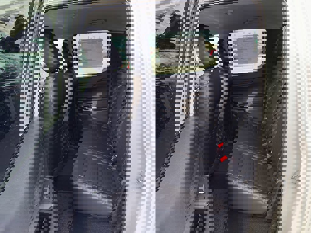 New 2025 Ford Ranger Lariat w/ FX4 Off-Road Package image 19