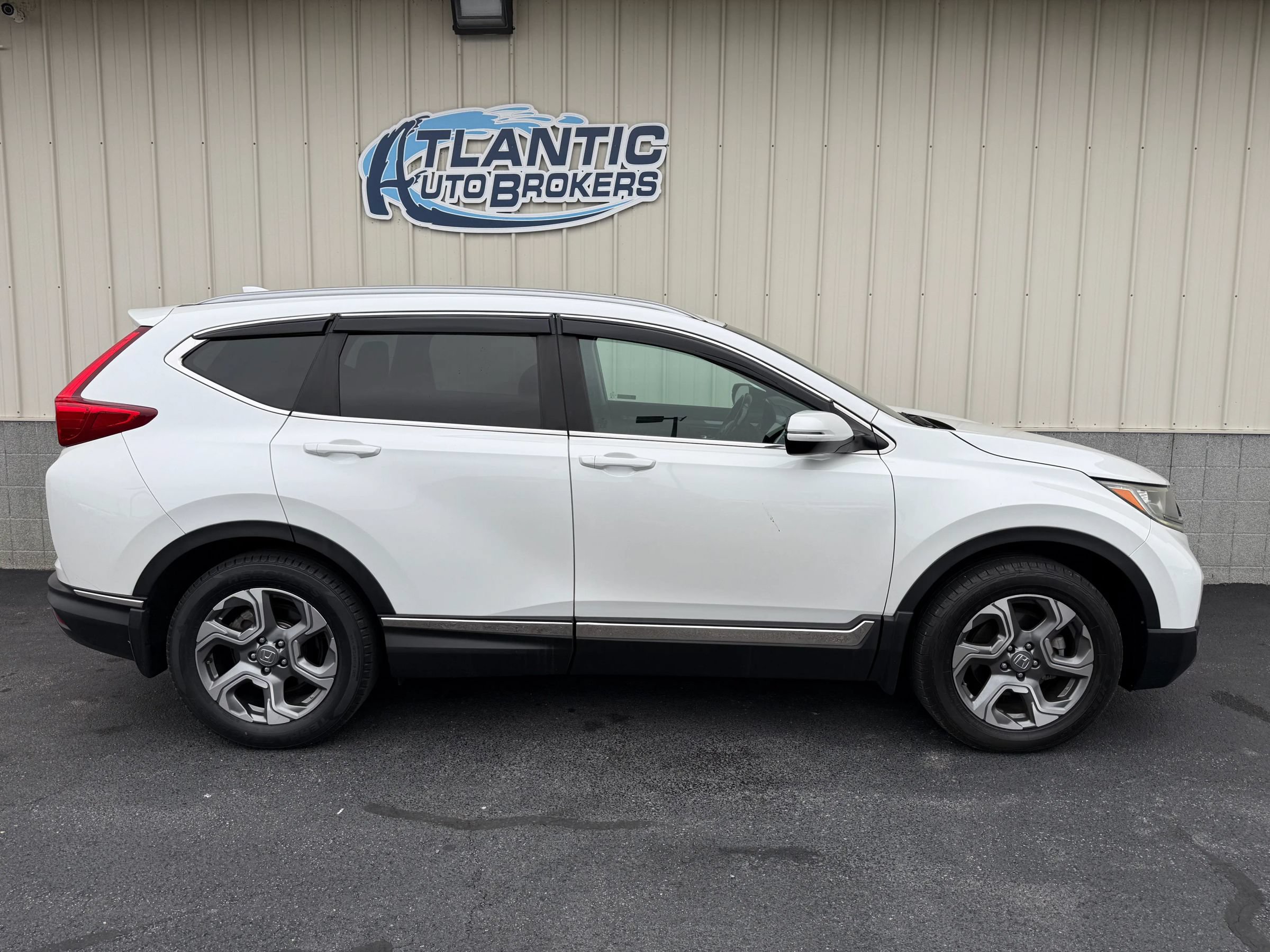 Used 2019 Honda CR-V EX image 3