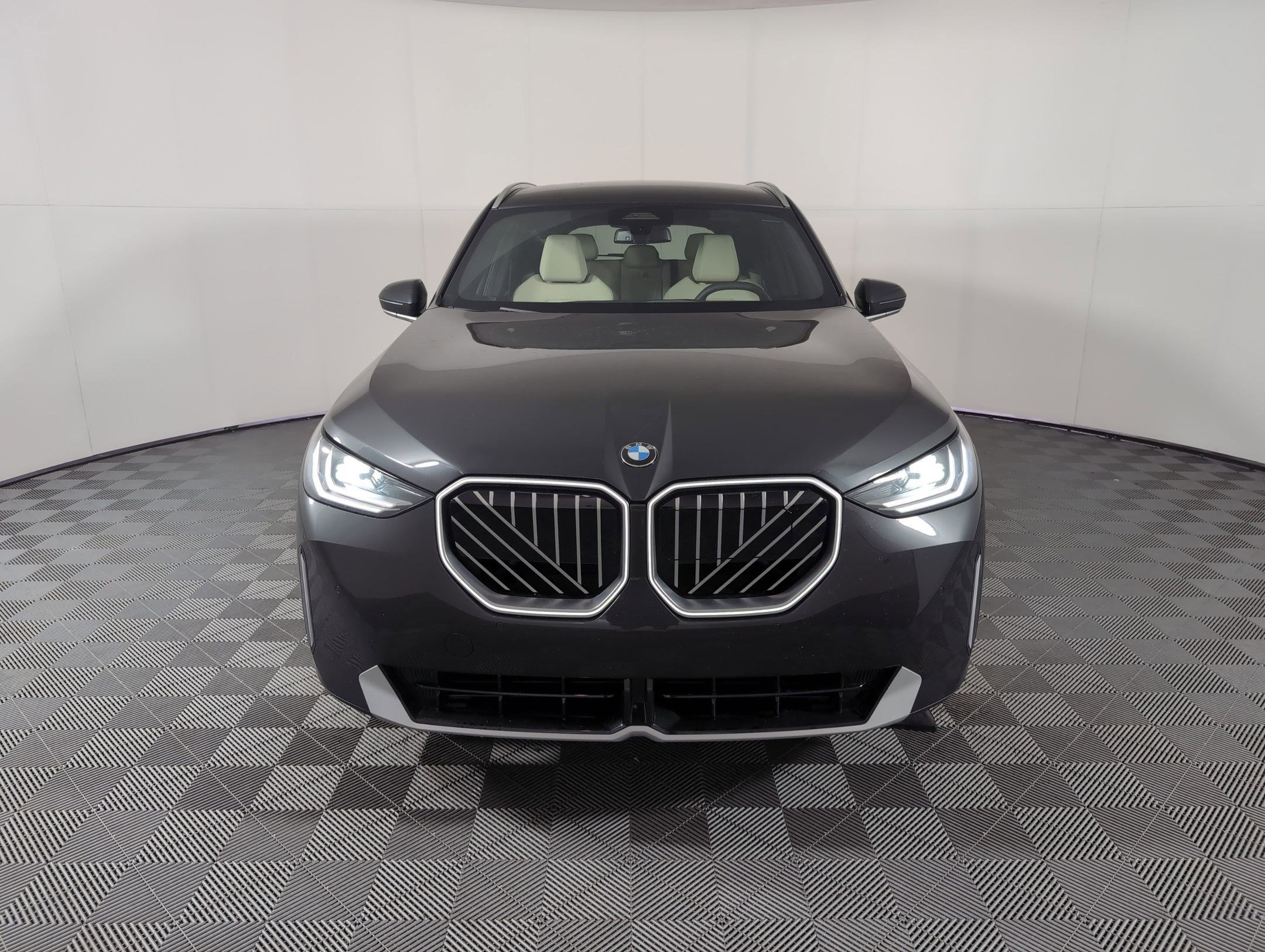 Used 2025 BMW X3 xDrive30i w/ Convenience Package image 5