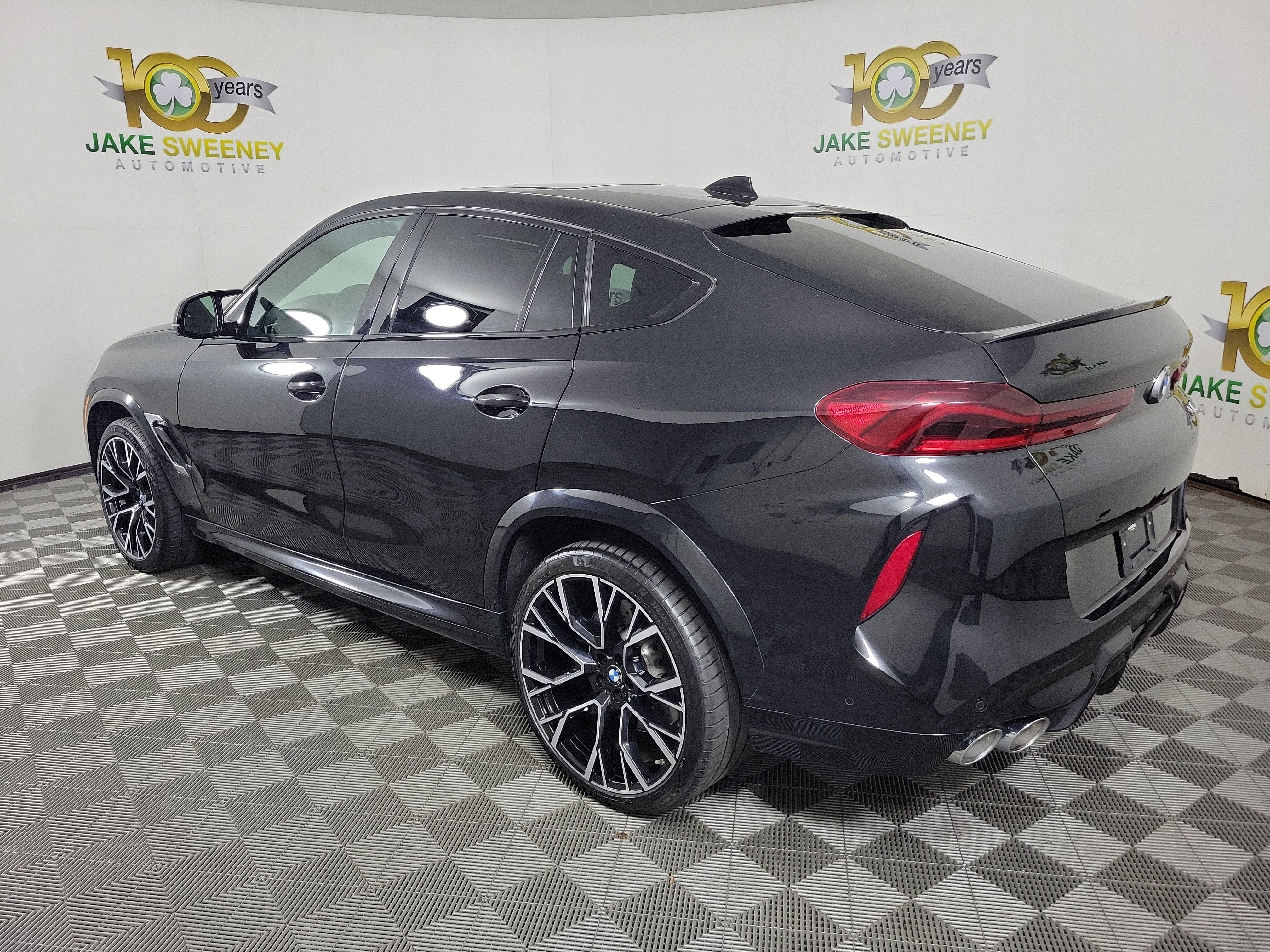 Used 2022 BMW X6 M w/ Executive Package AWD/4WD image 5