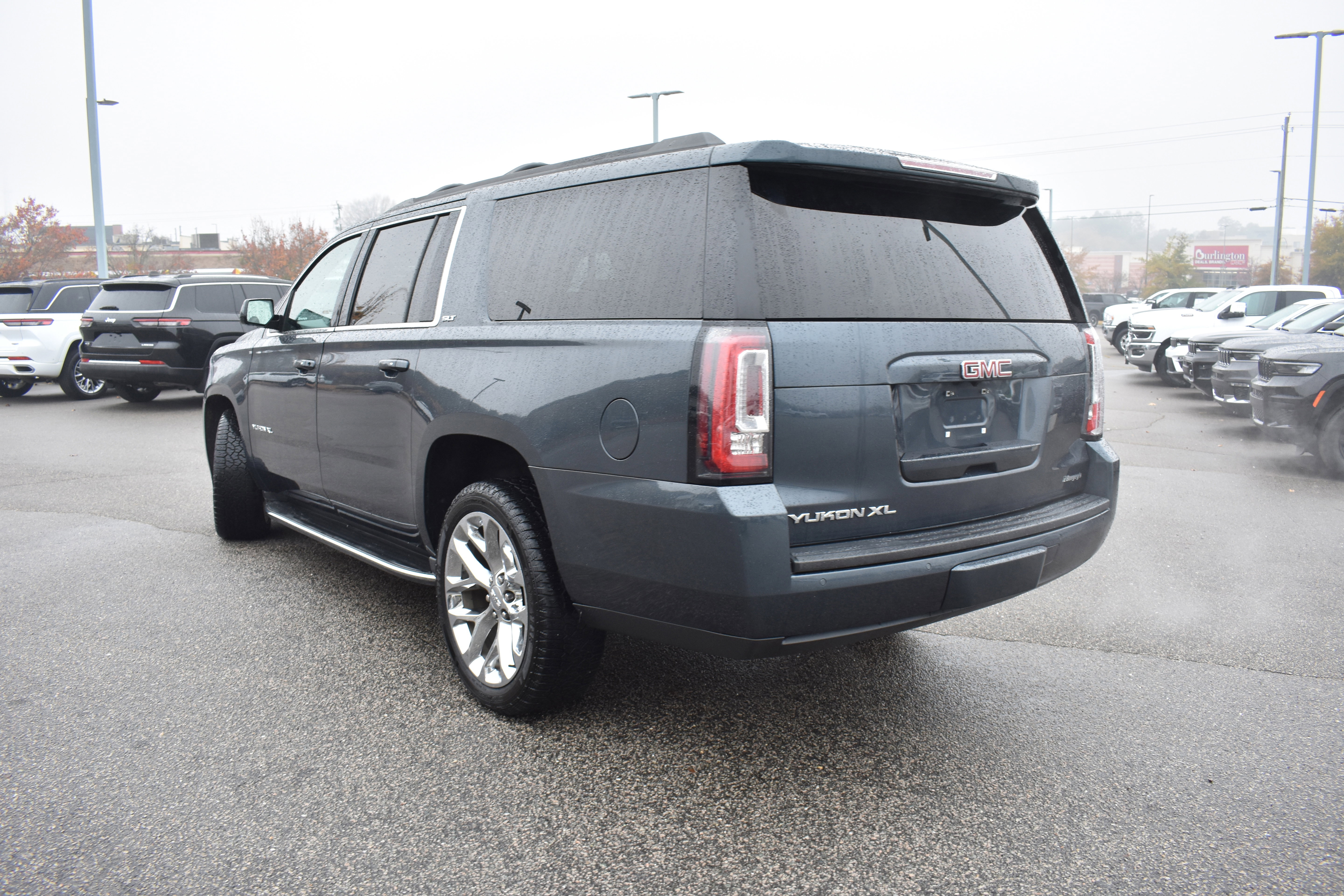 Used 2019 GMC Yukon XL SLT w/ Open Road Package image 6