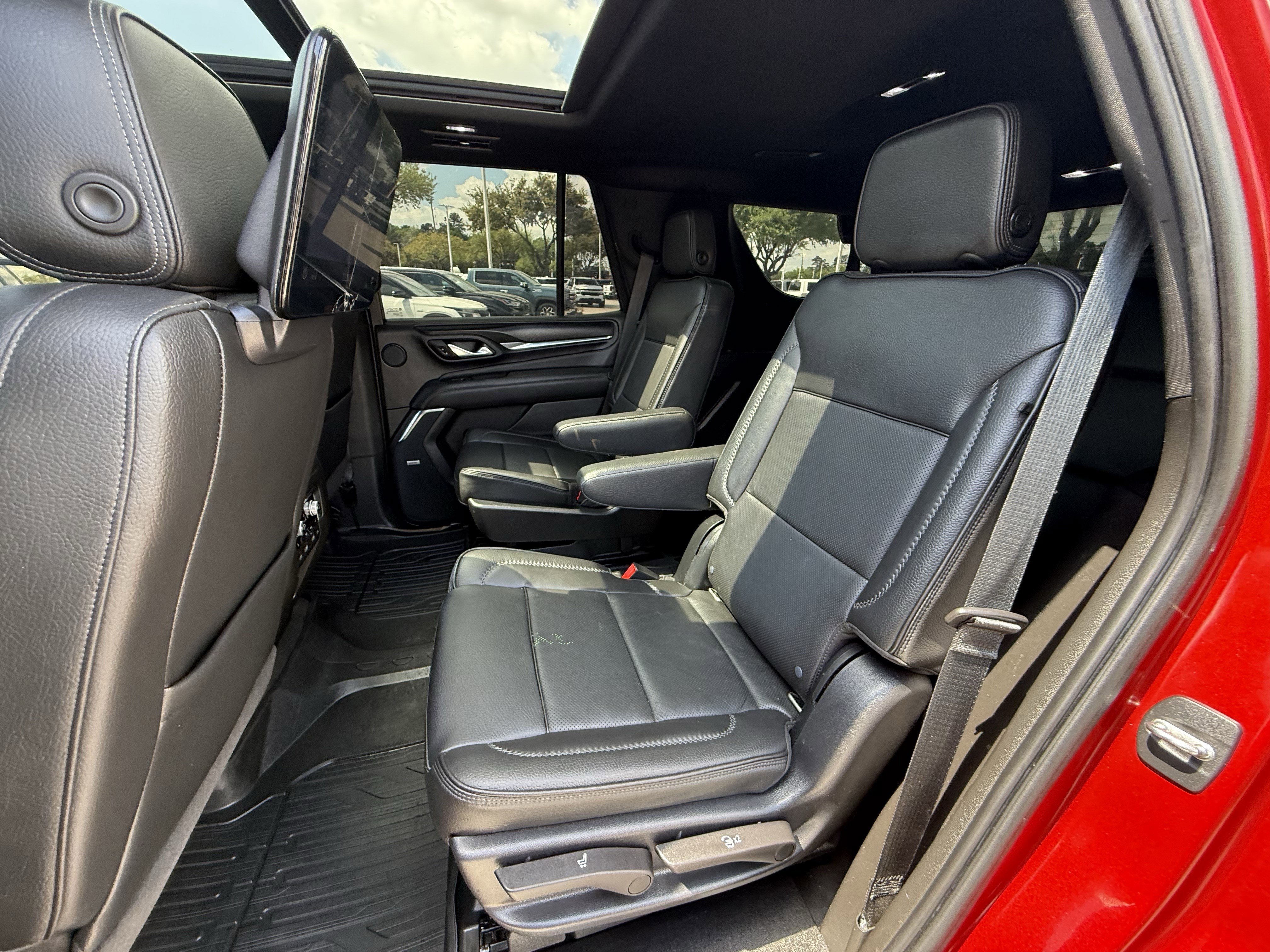 Used 2021 GMC Yukon Denali image 29