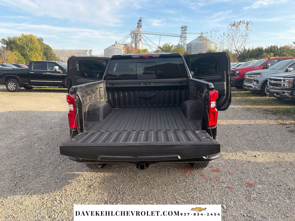 Used 2025 Chevrolet Silverado 1500 ZR2 w/ Technology Package AWD/4WD image 34