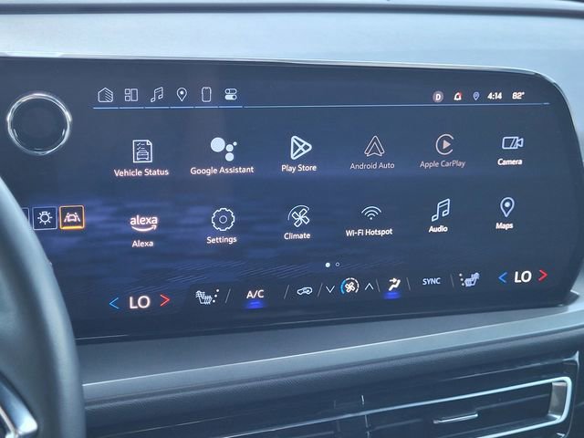 Used 2024 Chevrolet Traverse LT image 9