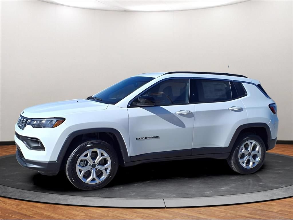 New 2026 Jeep Compass Latitude AWD/4WD image 11