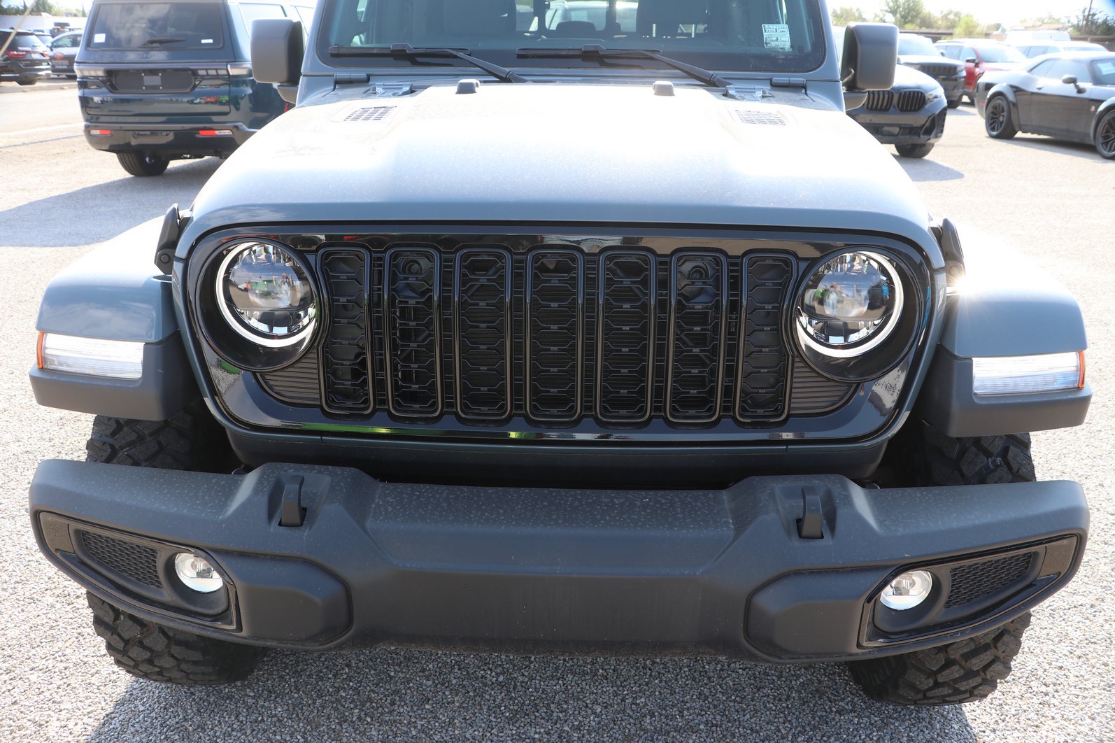 New 2026 Jeep Gladiator Sport AWD/4WD image 2