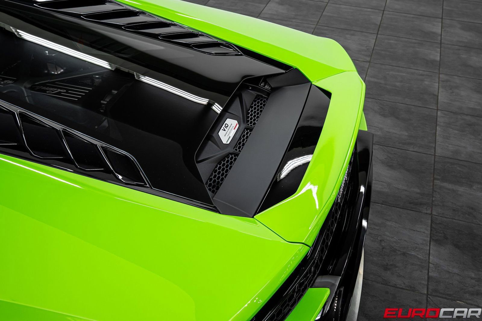 Used 2023 Lamborghini Huracan EVO image 16