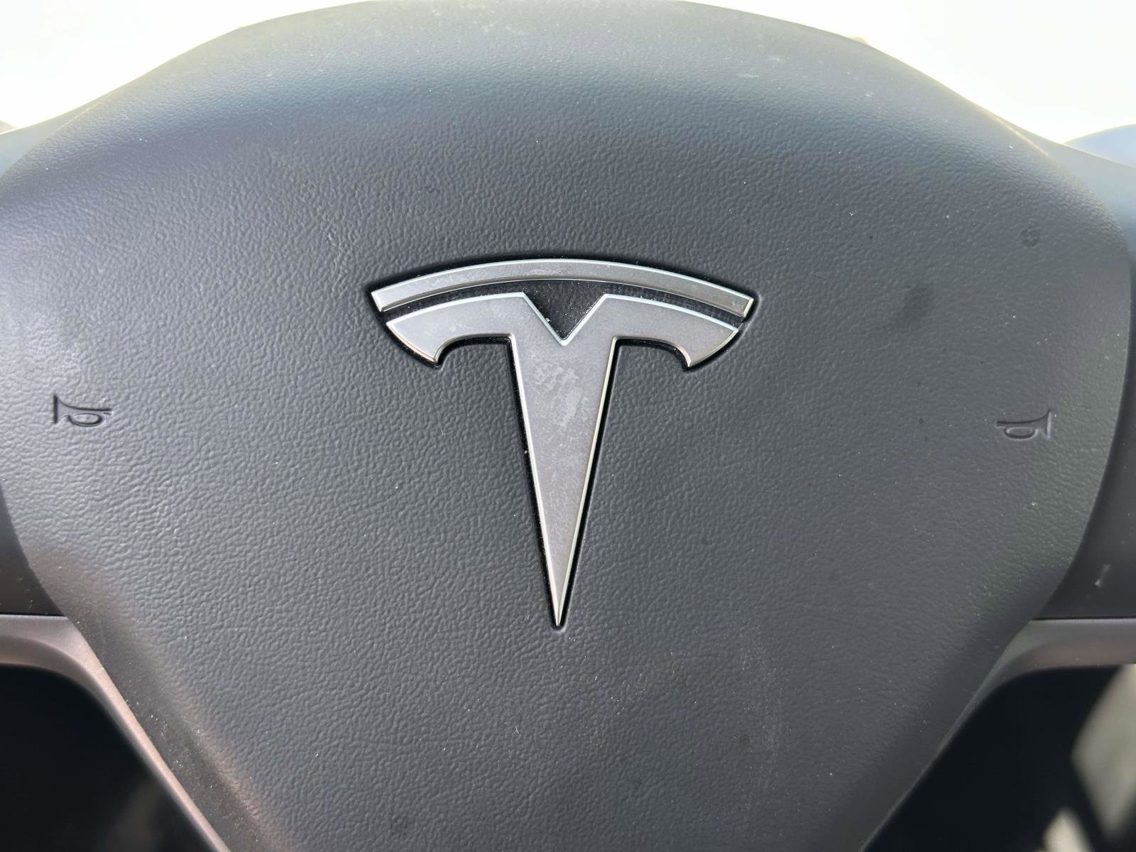 Used 2022 Tesla Model Y Long Range AWD/4WD image 20