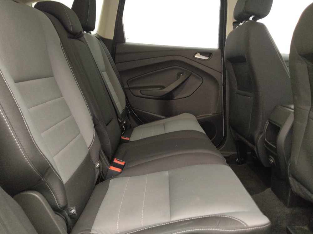 Used 2016 Ford Escape SE FWD image 19