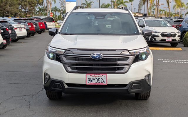 Used 2026 Subaru Forester Premium AWD/4WD image 3
