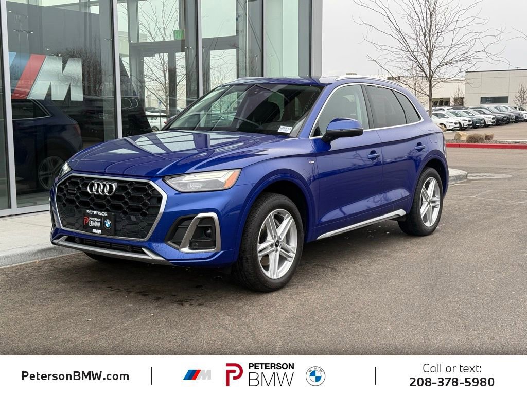 Used 2022 Audi Q5 e Premium w/ Convenience Package image 1