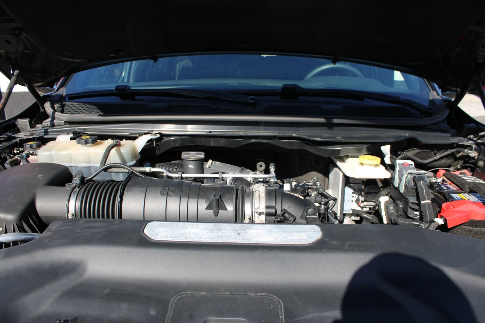 Used 2024 Jeep Wagoneer L Series II RWD image 38