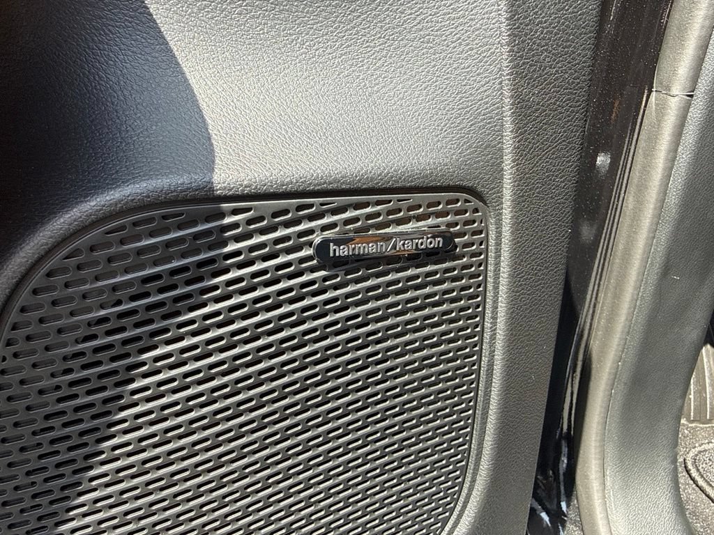 Certified 2023 Chrysler Pacifica Pinnacle FWD image 14