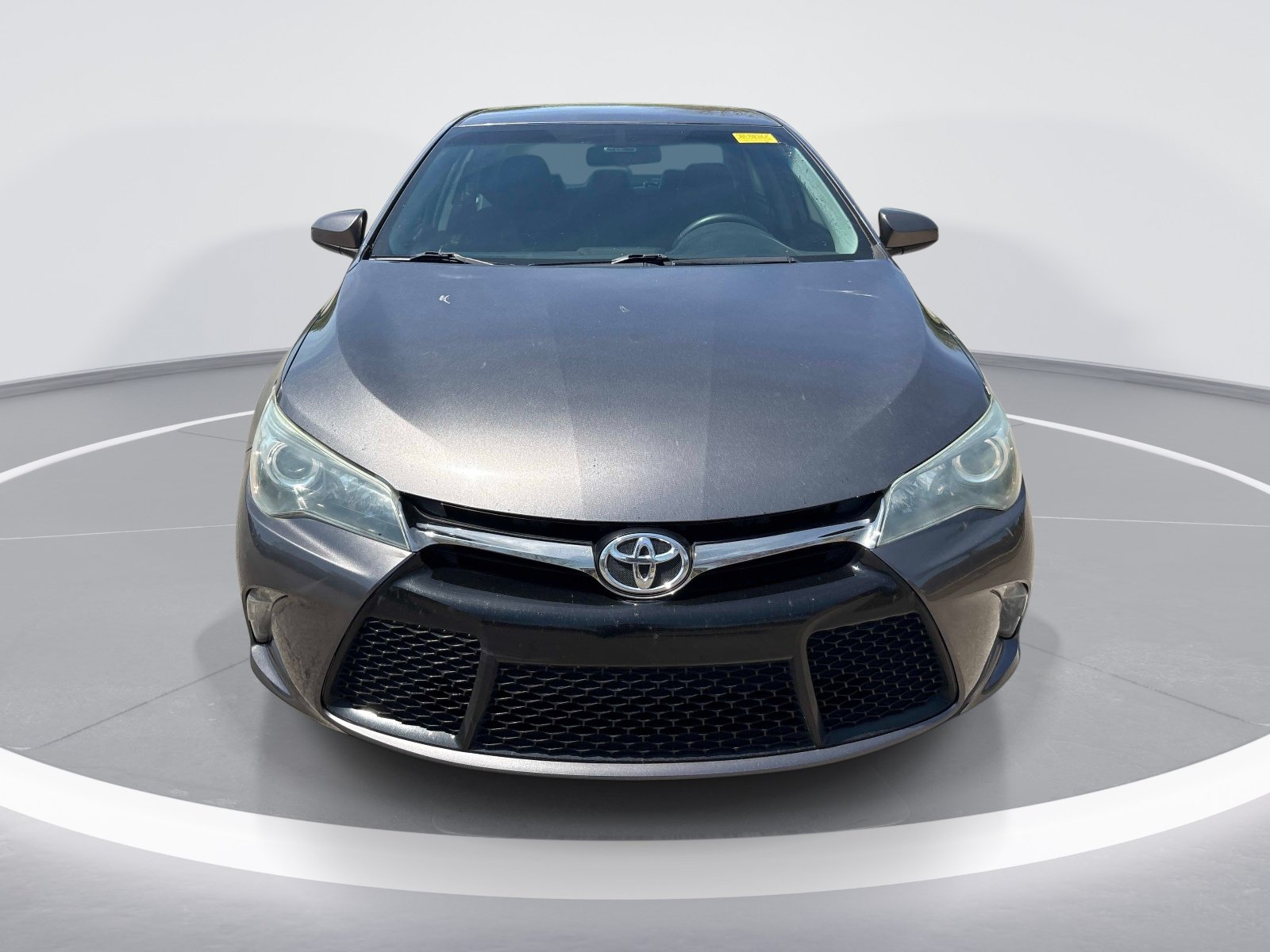 Used 2015 Toyota Camry XSE FWD image 2