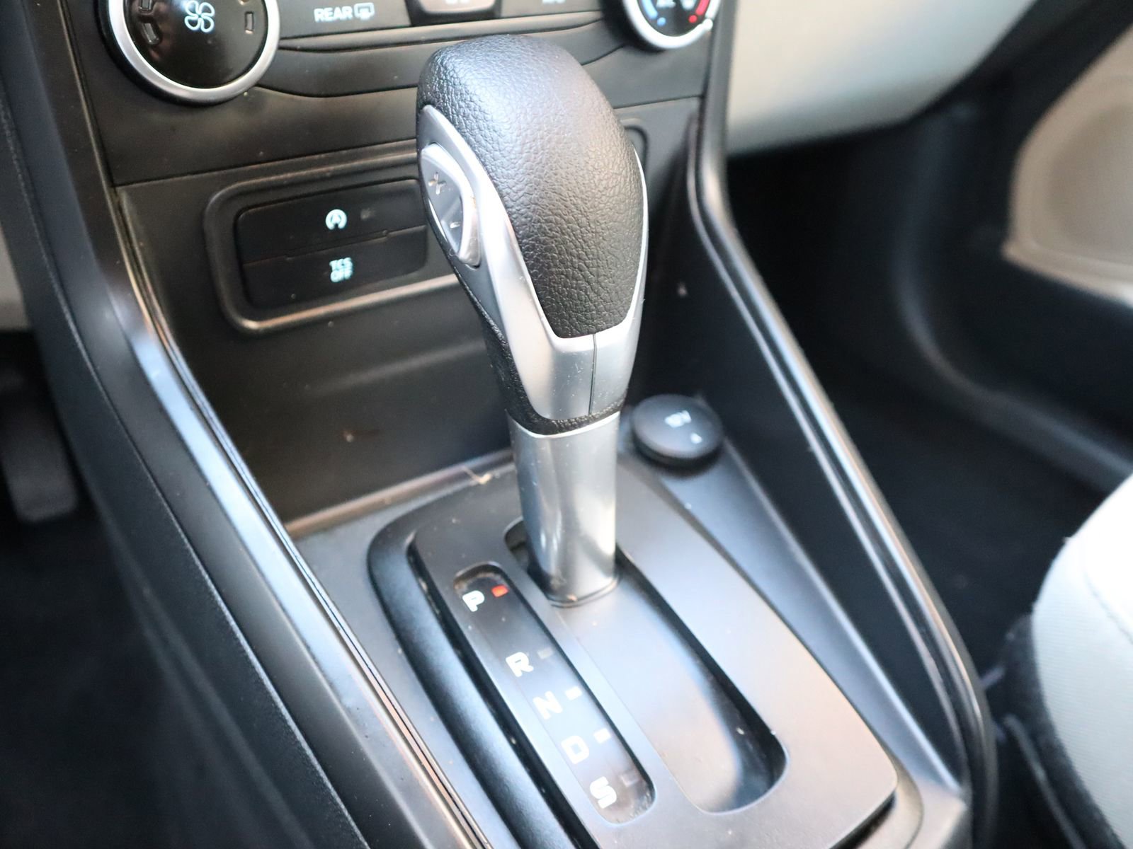 Used 2020 Ford EcoSport S image 37