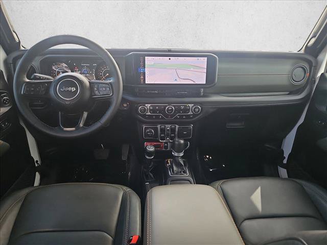 Used 2025 Jeep Gladiator Mojave AWD/4WD image 17