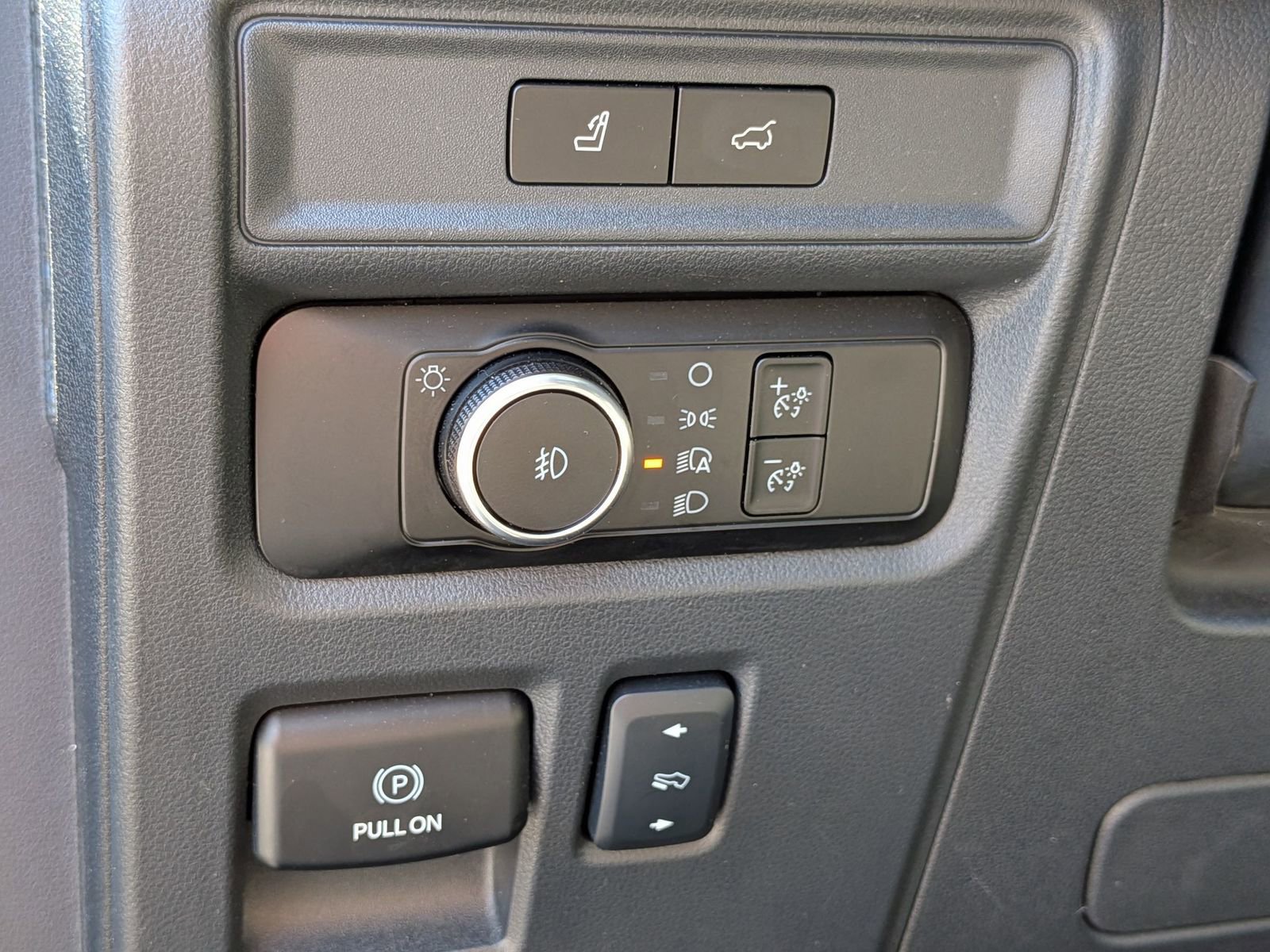 Used 2024 Ford Expedition Limited RWD image 17