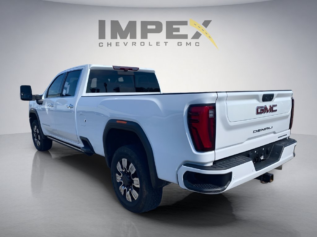 Used 2024 GMC Sierra 3500 Denali w/ Denali Reserve Package AWD/4WD image 3