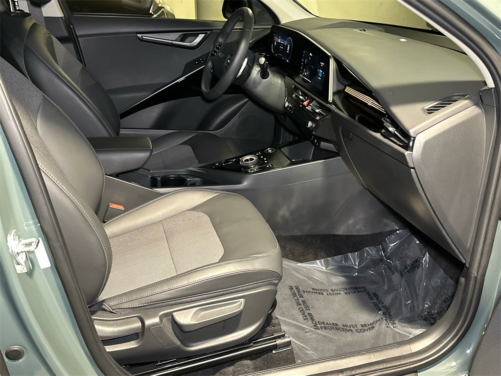 Certified 2023 Kia Niro Wind w/ Wind Preserve Package image 12