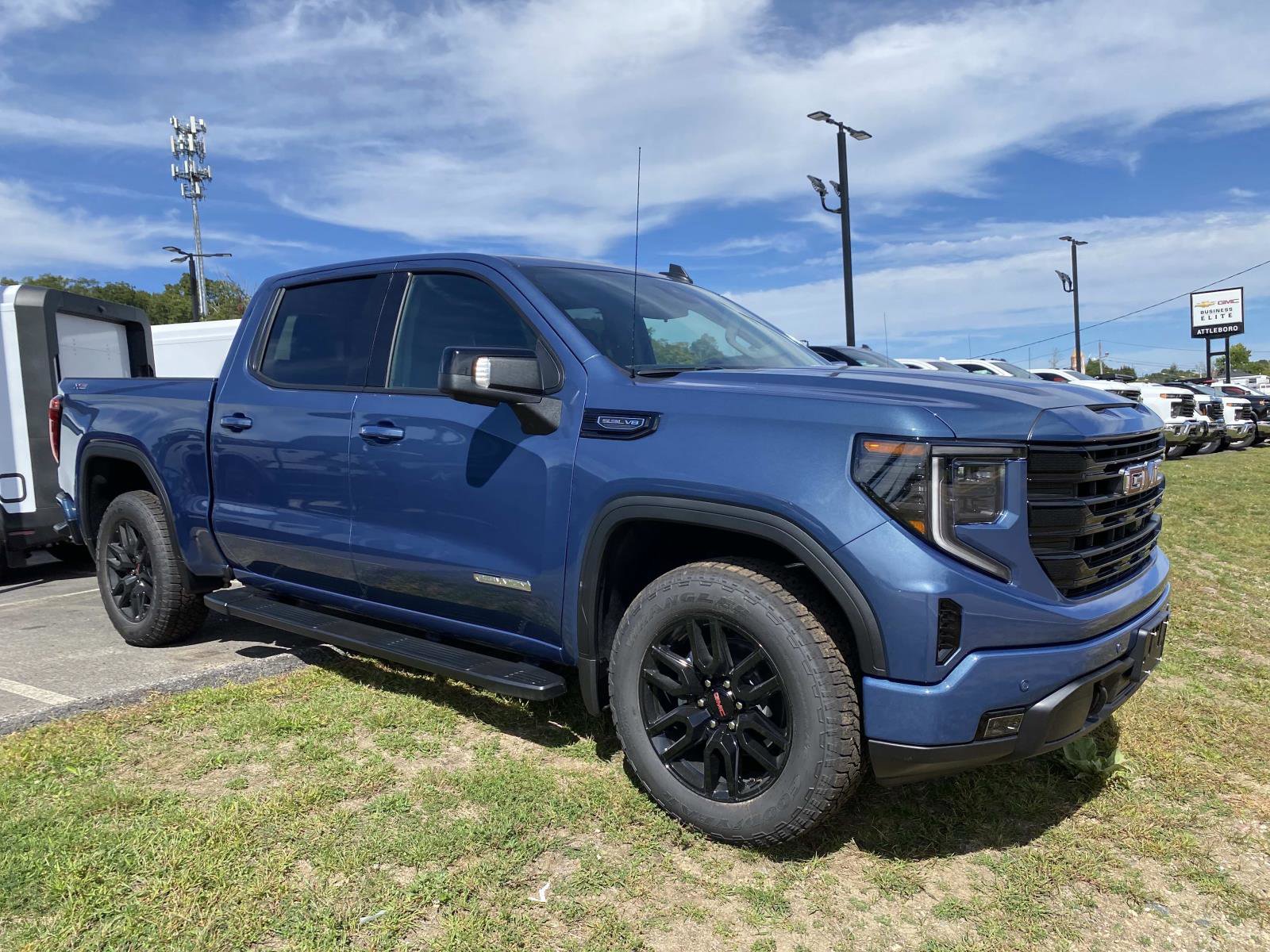 New 2026 GMC Sierra 1500 Elevation w/ Elevation Premium Package image 3