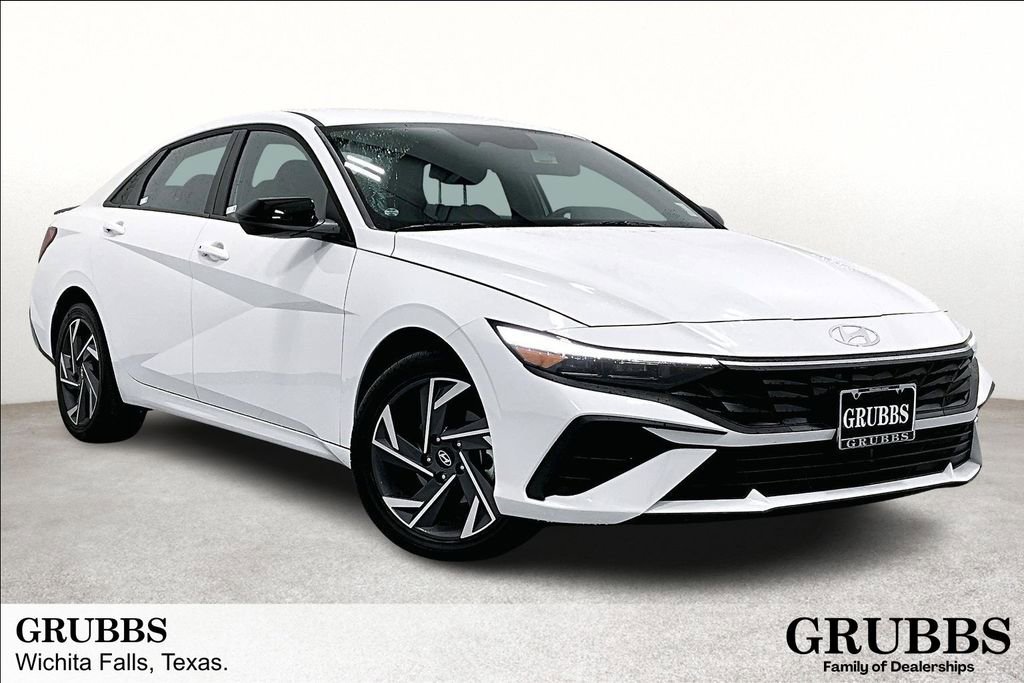 Certified 2025 Hyundai Elantra SEL