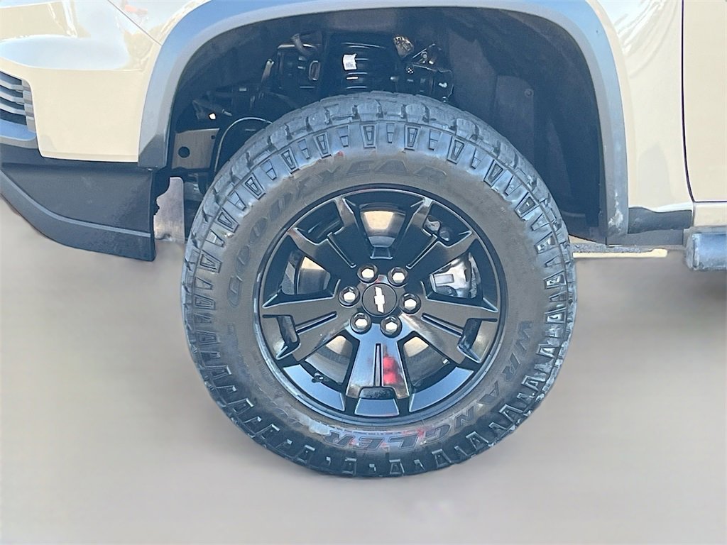 Used 2022 Chevrolet Colorado ZR2 w/ ZR2 Dusk Special Edition image 31